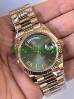 Rolex Day-Date 40MM Everose Gold Ref.228235 – Olive Green Roman Dial - Image 5