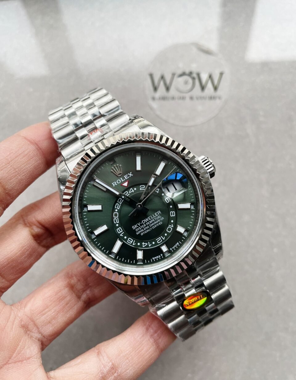 1-9-960x1230-1 Noob FACTORY 1:1 Rolex Sky-Dweller 326935 SS Green Dial - Image 1