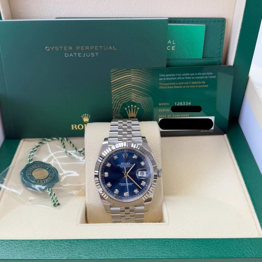 Rolex_Datejust_41_blue_Diamond_Dial_126334_with_Fluted_Bezel_and_Jubilee_Bracelet