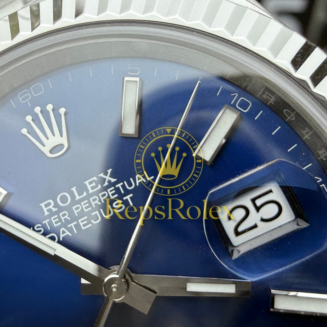 Rolex_Datejust_41_Blue _Index_Dial_126334_with_Fluted_Bezel_and_Jubilee_Bracelet