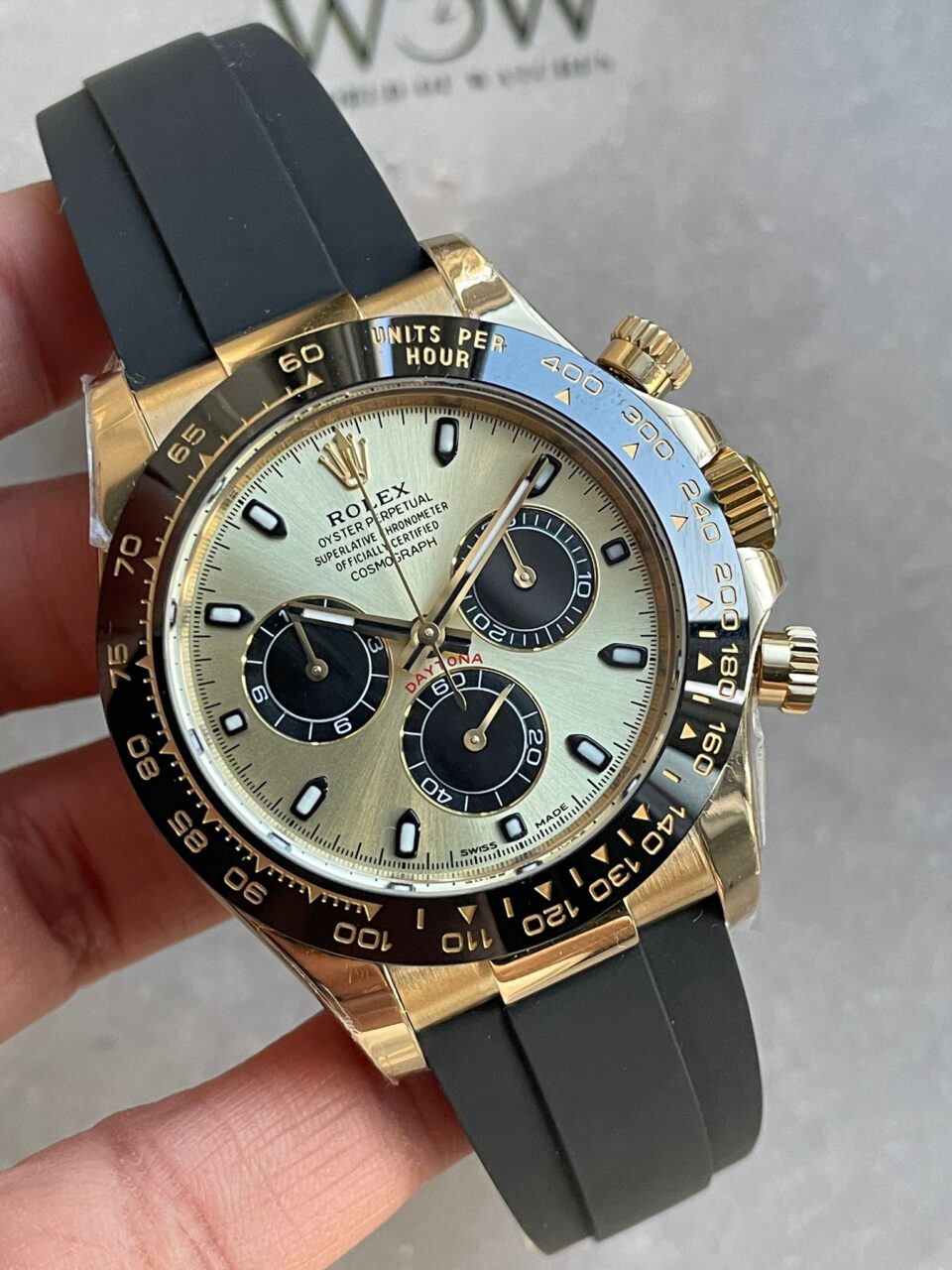 d6522d64-213f-4291-b045-2d5b816f4b5d-960x1280-1 BTF factory 1:1 Rolex Daytona 116518 Best Edition YG/Black Dial SA4130 V2 - Image 1